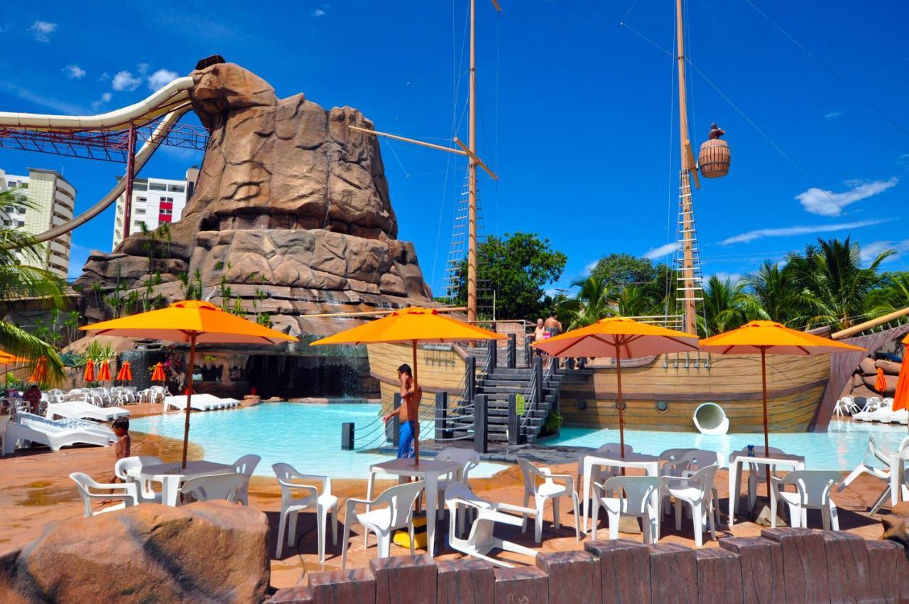 Villas Diroma Com Um Dia No Acqua Park, Splash E Slide Caldas Novas Exteriör bild