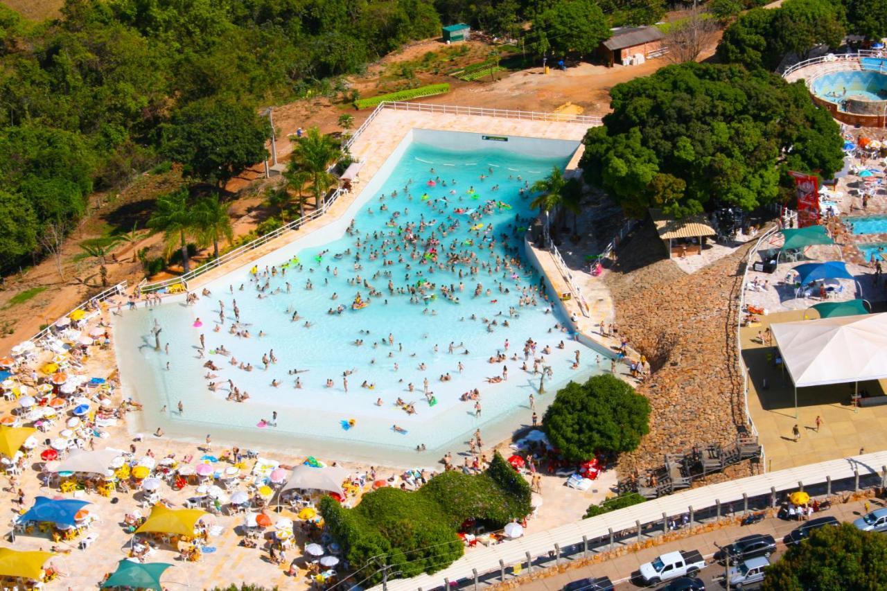 Villas Diroma Com Um Dia No Acqua Park, Splash E Slide Caldas Novas Exteriör bild