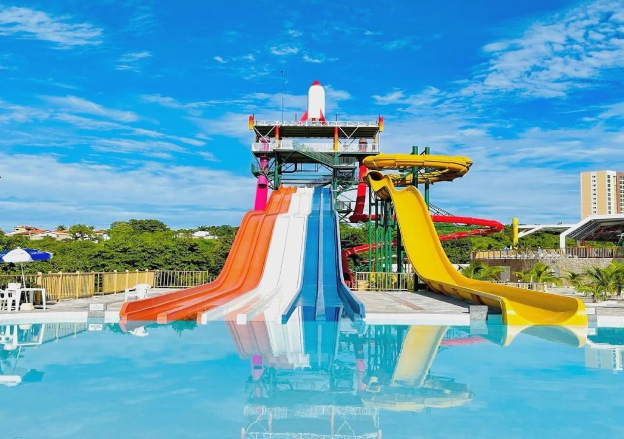 Villas Diroma Com Um Dia No Acqua Park, Splash E Slide Caldas Novas Exteriör bild