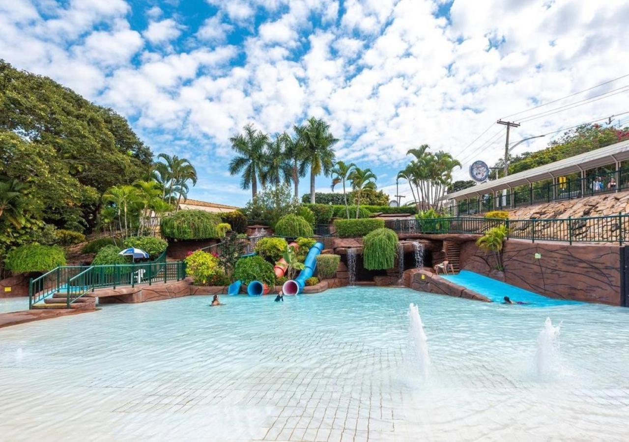 Villas Diroma Com Um Dia No Acqua Park, Splash E Slide Caldas Novas Exteriör bild