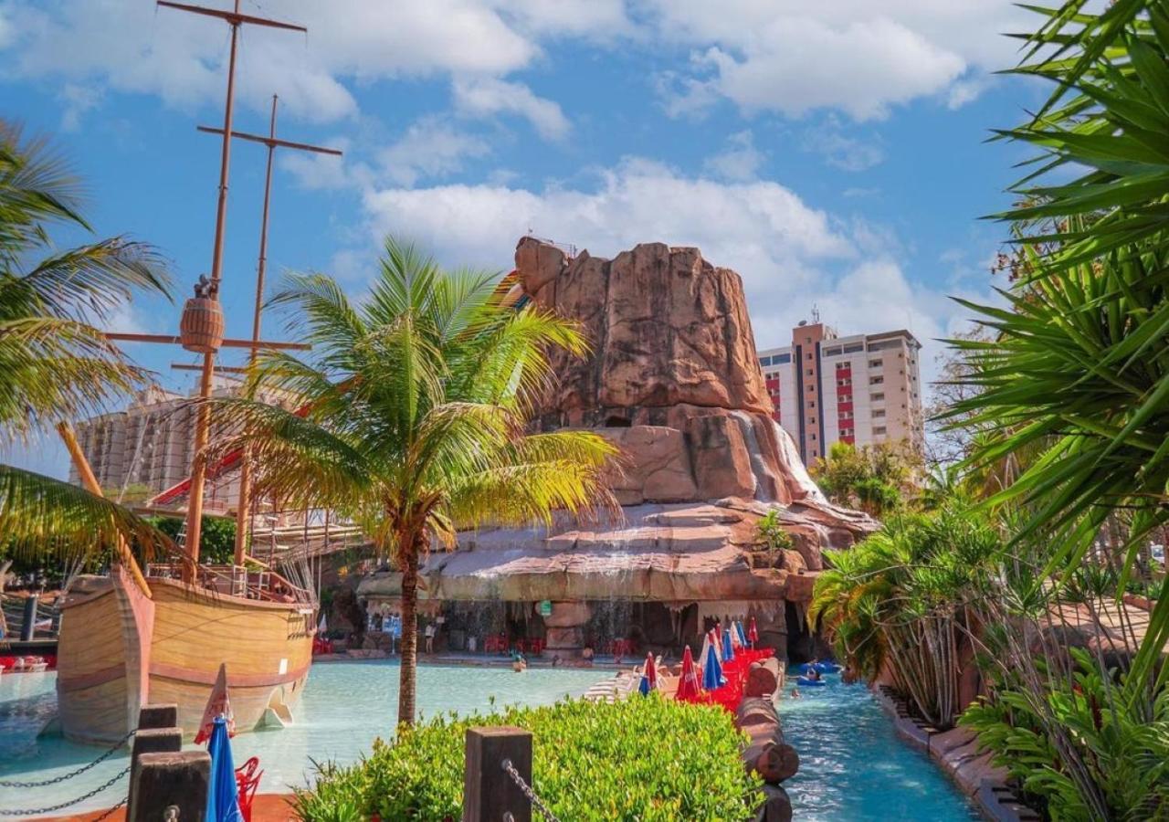 Villas Diroma Com Um Dia No Acqua Park, Splash E Slide Caldas Novas Exteriör bild