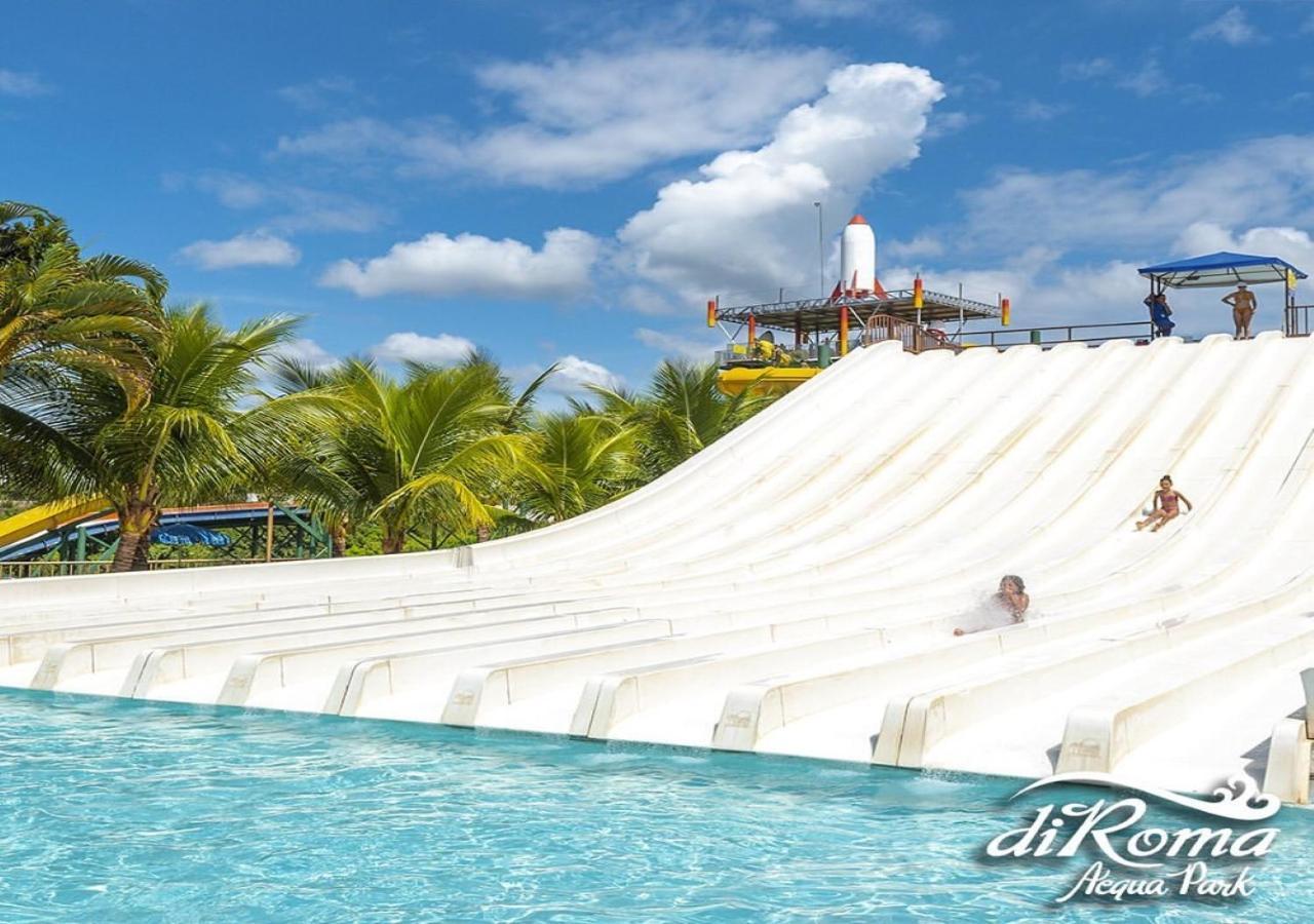 Villas Diroma Com Um Dia No Acqua Park, Splash E Slide Caldas Novas Exteriör bild