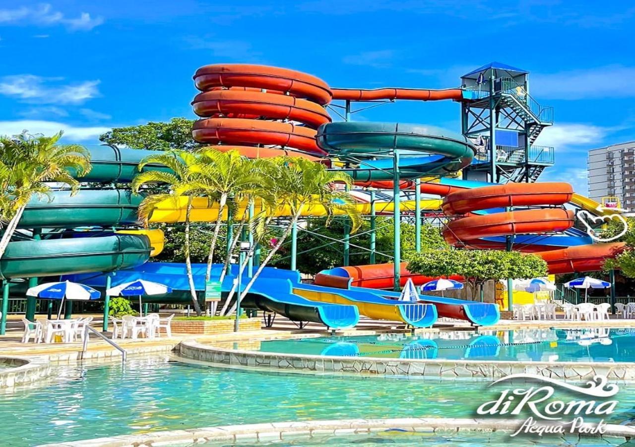Villas Diroma Com Um Dia No Acqua Park, Splash E Slide Caldas Novas Exteriör bild